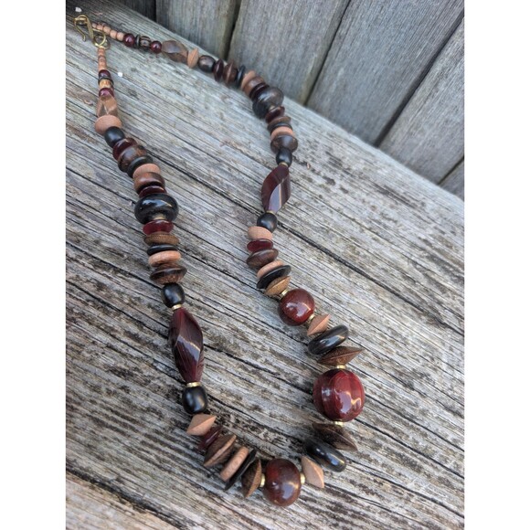 Vintage Wood Beaded Necklace: Red Chunky Necklace - Picture 12 of 16